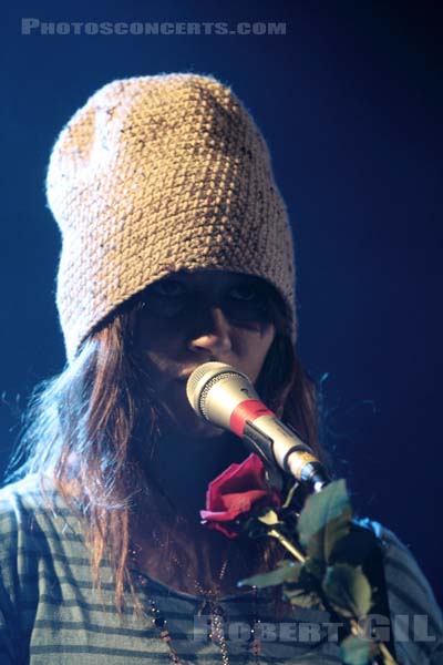 WARPAINT - 2010-05-20 - PARIS - La Maroquinerie - 